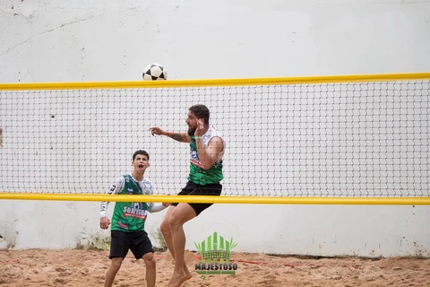 TB chega às quartas de final em Torneio de Futevôlei em Cianorte