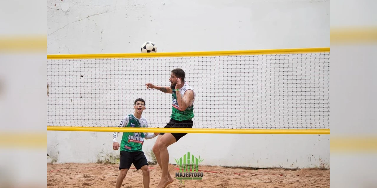 TB chega às quartas de final em Torneio de Futevôlei em Cianorte