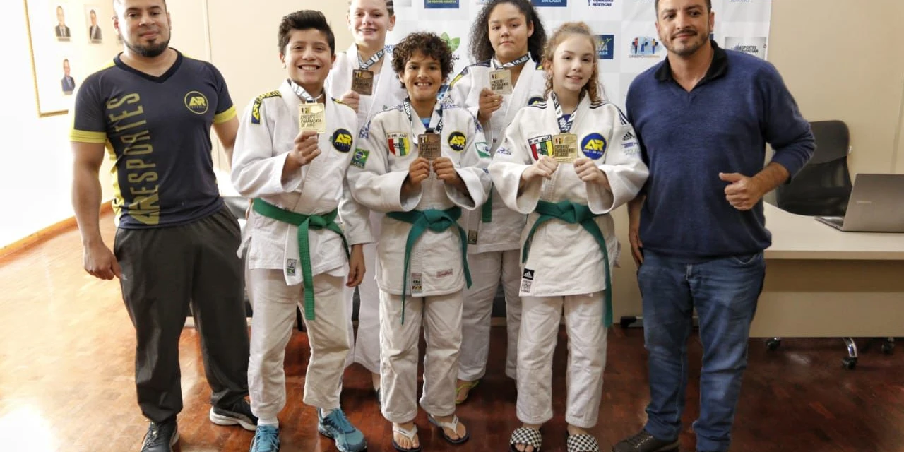'Pratas da Casa' medalham e avançam para segunda etapa do Estadual de Judô