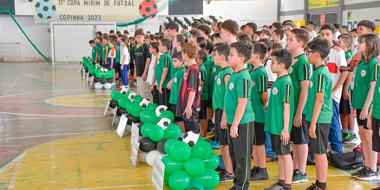 Aberta a 11ª Copa Mirim de Futsal conta com a participação de 16 escolas de Jaguariaíva