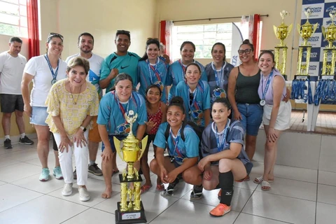 Equipes campeãs recebem premiação da Copa PG 200 Anos