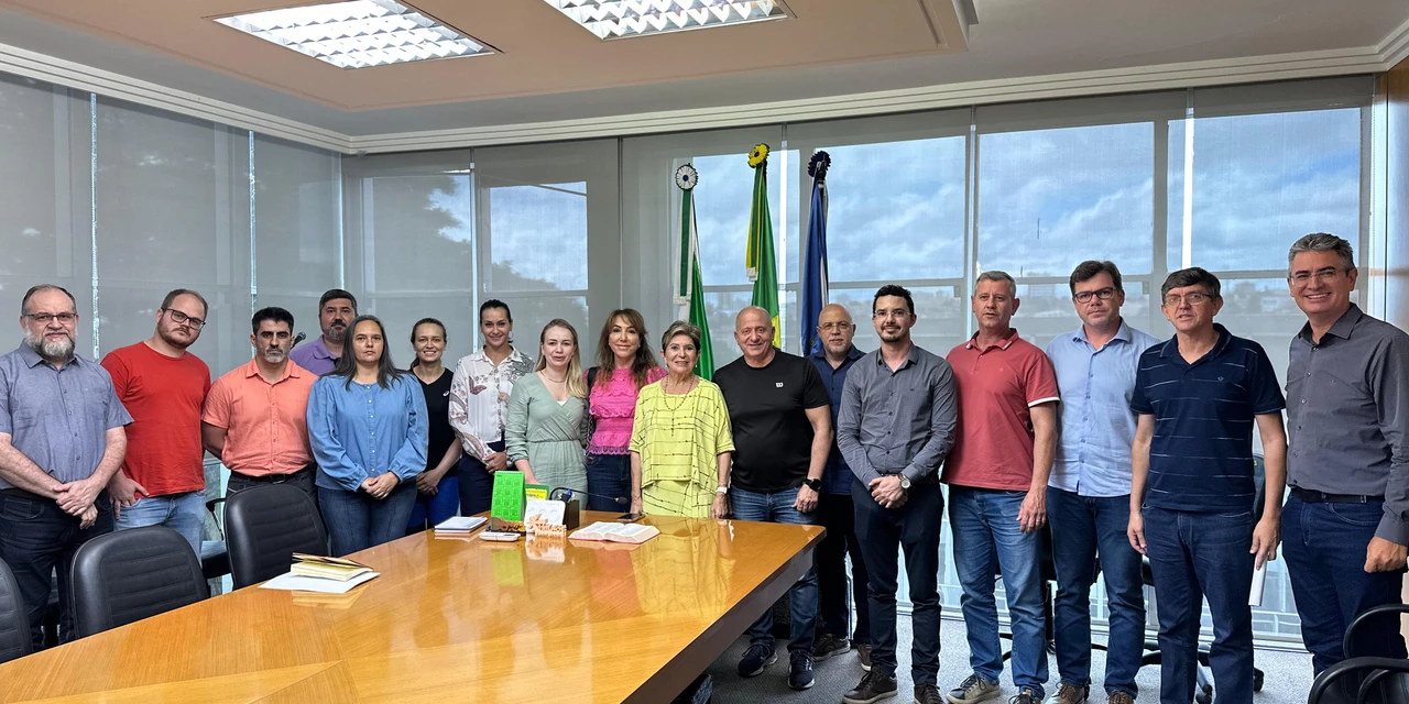 Prefeita cria Grupo de Trabalho para rever salários dos médicos