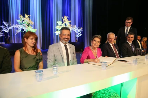 Cerimônia de posse inicia mandato 2025-2028 de Elizabeth Schmidt