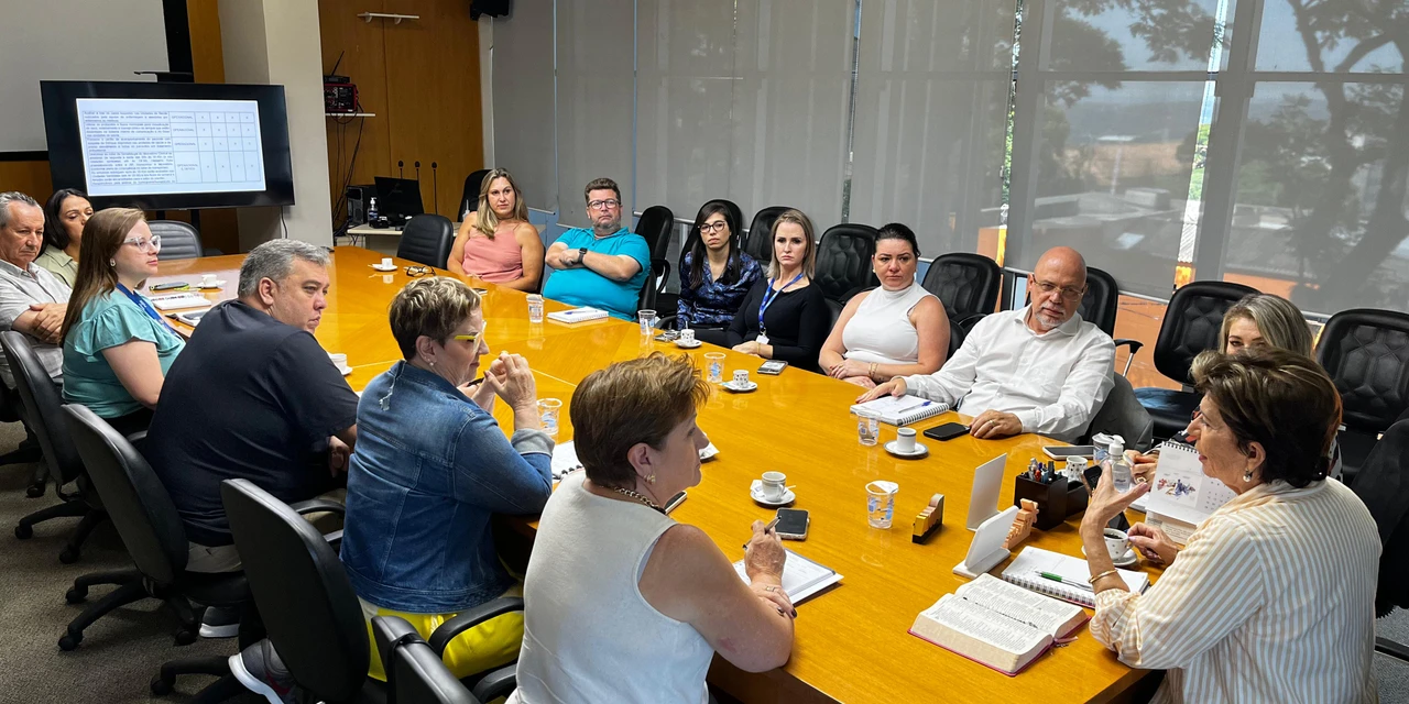 Prefeitura define estratégias e intensifica combate à dengue