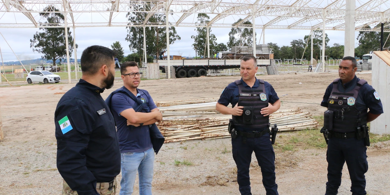 Delegacia Móvel e câmeras reforçam segurança durante 6ª Festa do Peão de Boiadeiro de Castro