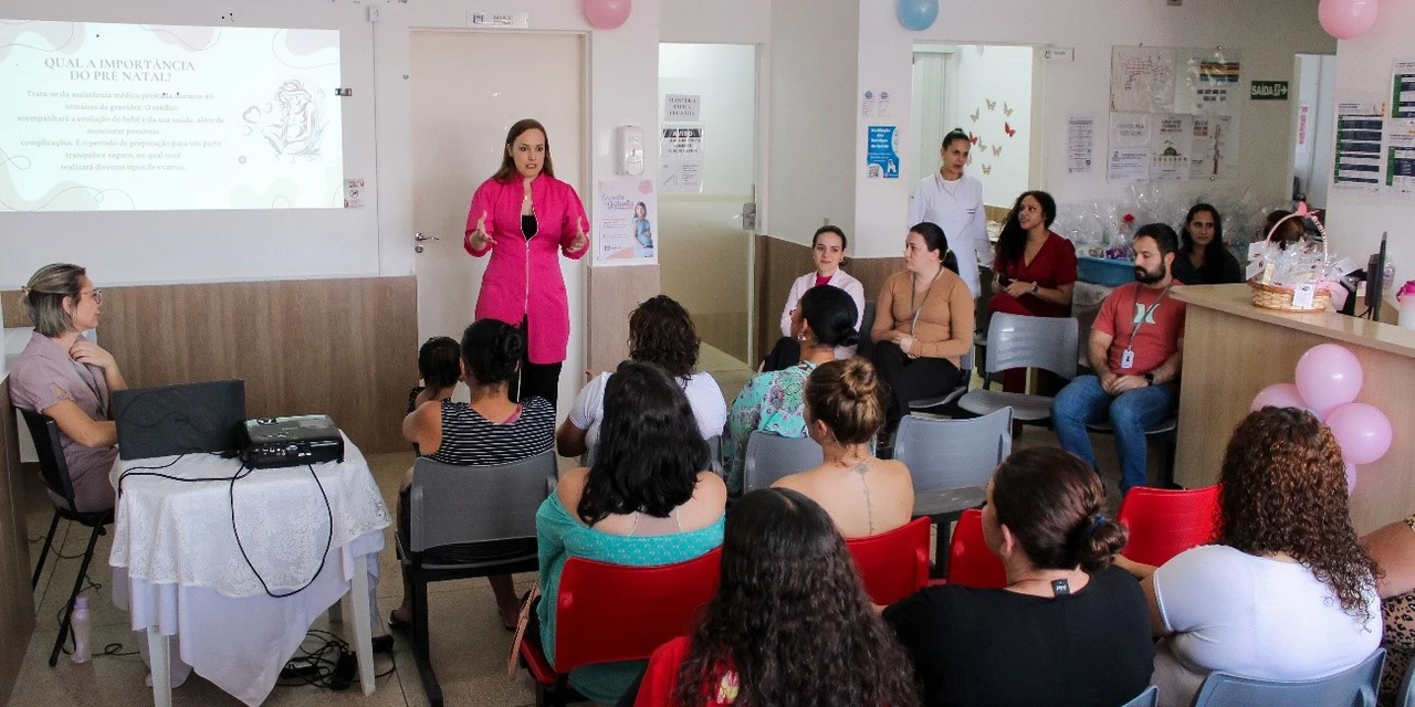 Gestantes recebem acolhimento e orientações em encontro promovido pela prefeitura