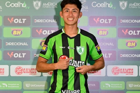 Jogador do América/MG é preso por injúria racial durante jogo com o Operário