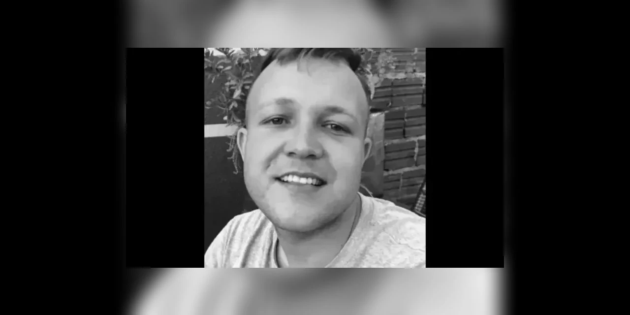 Jovem motociclista morre após ser atingido por caminhonete dirigida pelo tio