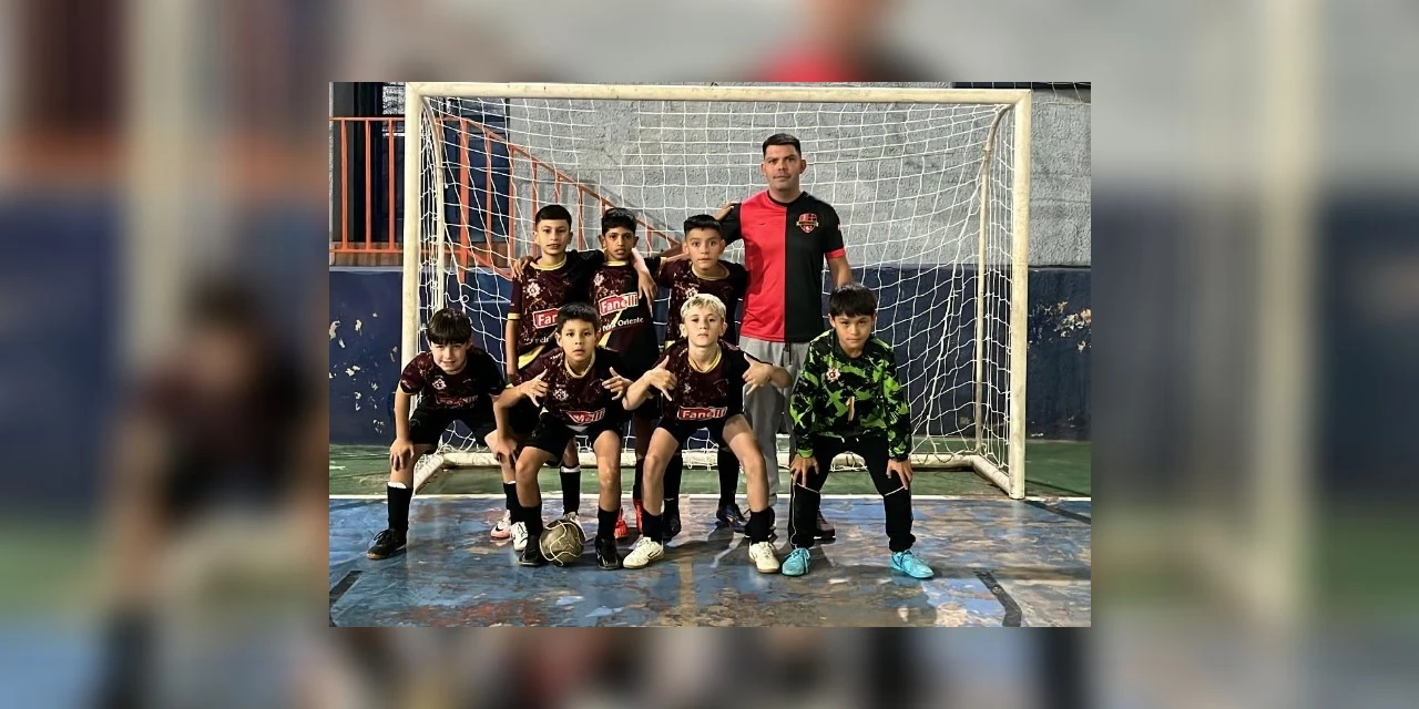 Equipe infantil de Piraí do Sul vence Desafio Sepam Castro de Futsal de forma invicta