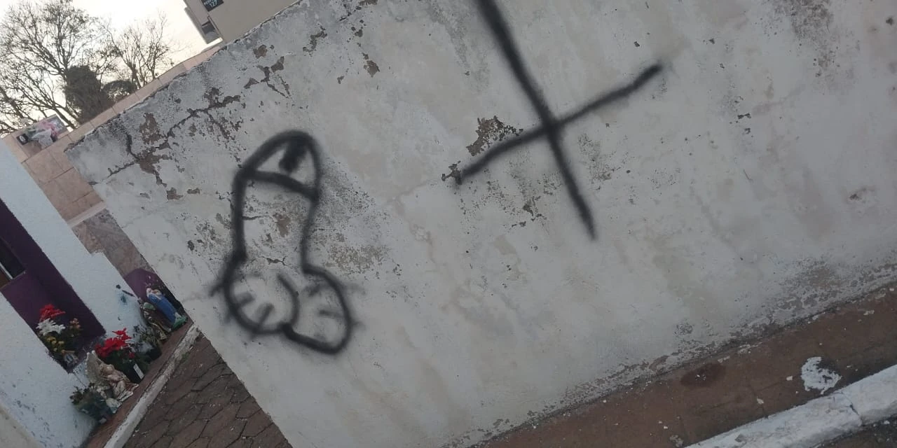 Vandalismo no cemitério municipal de Piraí do Sul causa revolta e moradores pedem mais segurança