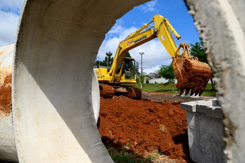 Prefeitura amplia rede de galerias pluviais para prevenir alagamentos