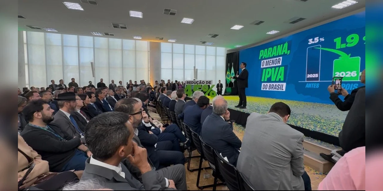 Mabel Canto participa da assinatura da redução do IPVA