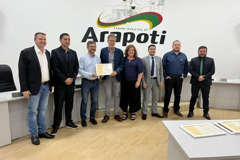 Cooperativas recebem homenagem na Câmara Municipal de Arapoti (PR)