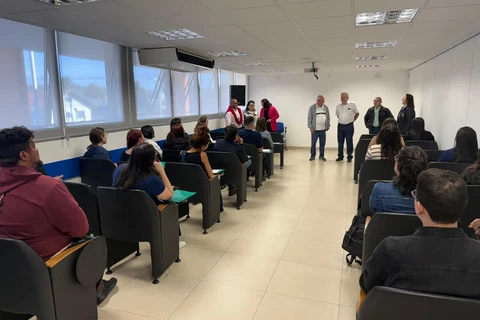 Castro contrata novos agentes administrativos para reforçar equipes de saúde nas UBSs