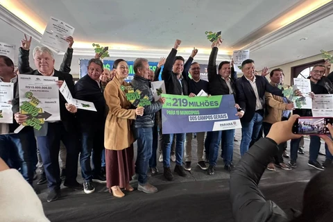 Estado autoriza investimentos de R$ 219 milhões para cidades dos Campos Gerais