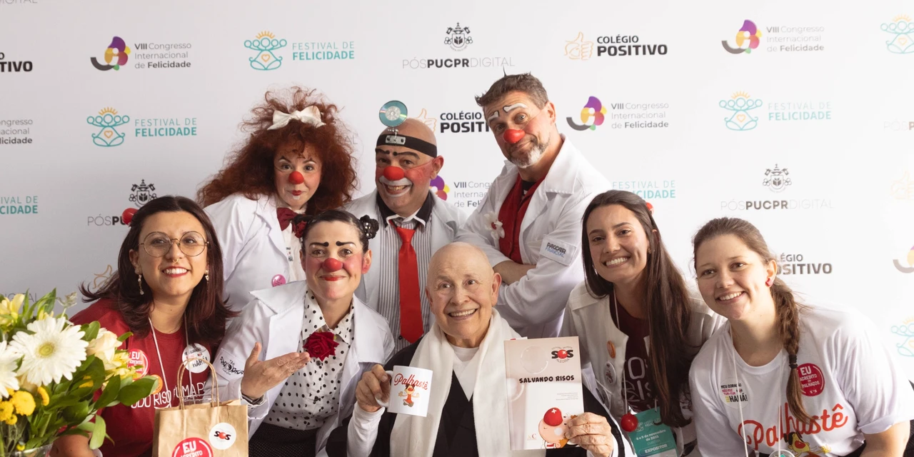 Doutores Palhaços participam do VIII Congresso Internacional de Felicidade