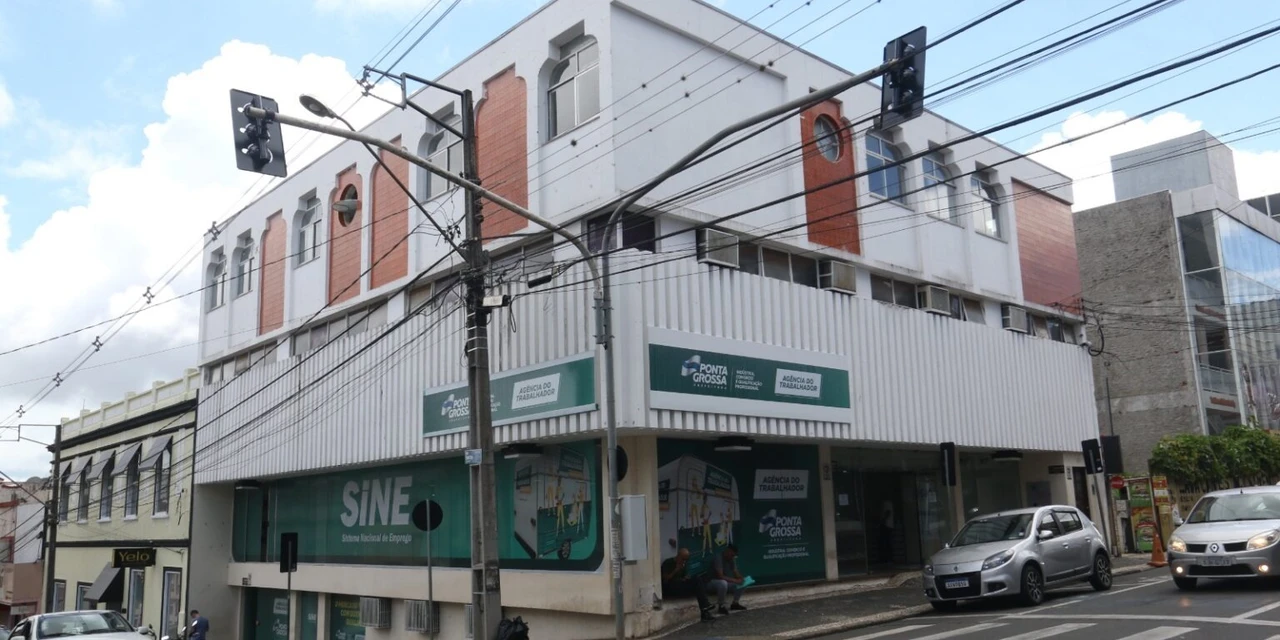 Agência do Trabalhador realiza mutirão para vagas em concessionária de rodovias