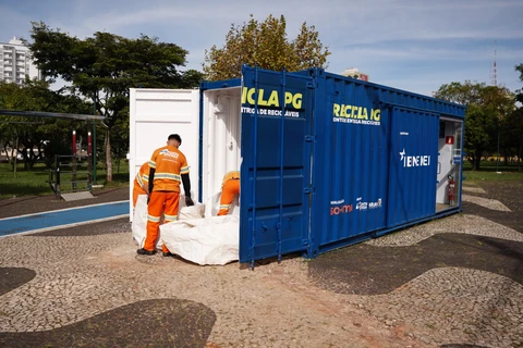 Recicla PG lança campanha "Vidro Vale Triplo no Fim de Ano"