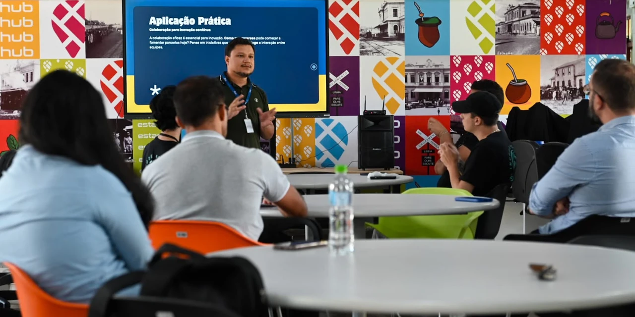 Conecta HUB reúne especialistas, empreendedores e estudantes em dois dias de palestras sobre inovação e desenvolvimento estratégico