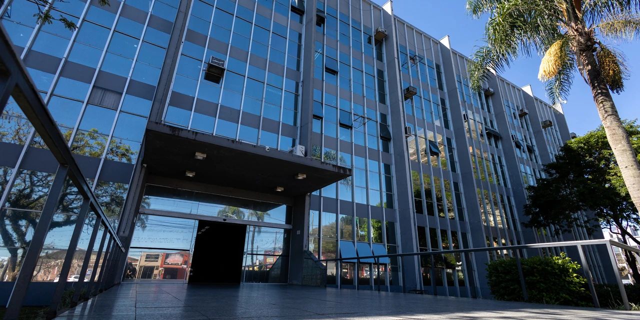 Prefeitura alerta para regularização de débitos de mais de 2.700 empresas notificadas pela Receita Federal