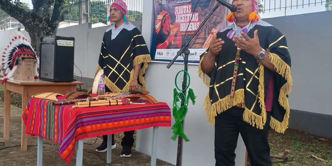 Projeto de resgate da cultura andina percorre escolas públicas dos Campos Gerais