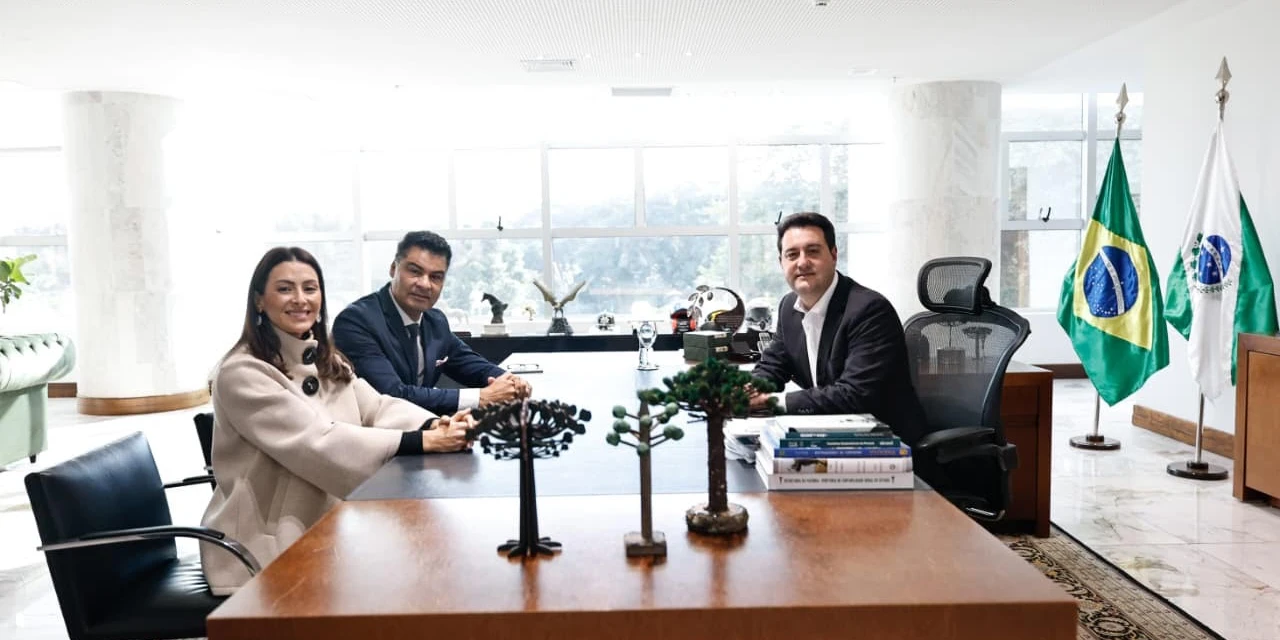 Mabel e Rangel se reúnem com Ratinho e anunciam novas vilas que receberão asfalto em PG