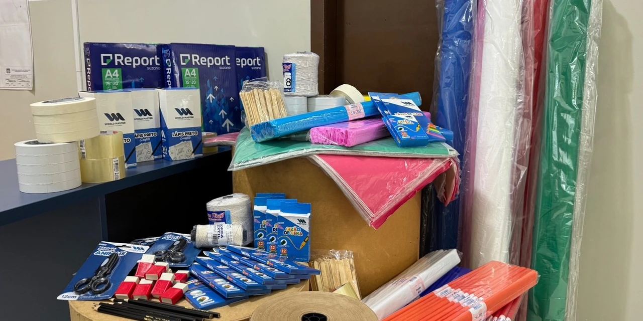 Piraí do Sul reforça educação com entrega de materiais pedagógicos e de expediente para escolas e CMEIs
