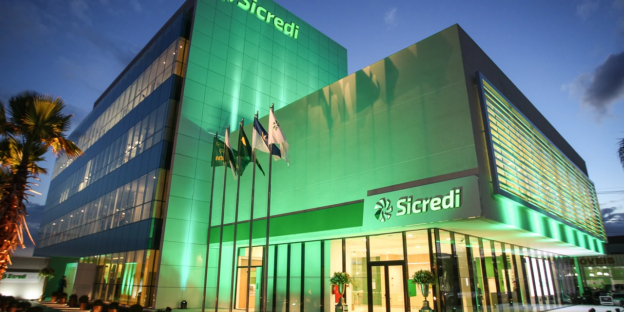 Sicredi atinge R$ 300 bilhões na carteira de investimentos