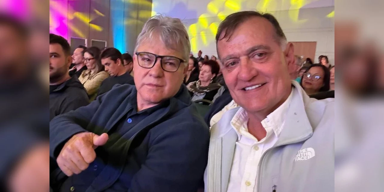 Prefeitos Rildo e Altamir representam a AMCG no Fórum Internacional de Turismo do Iguassu