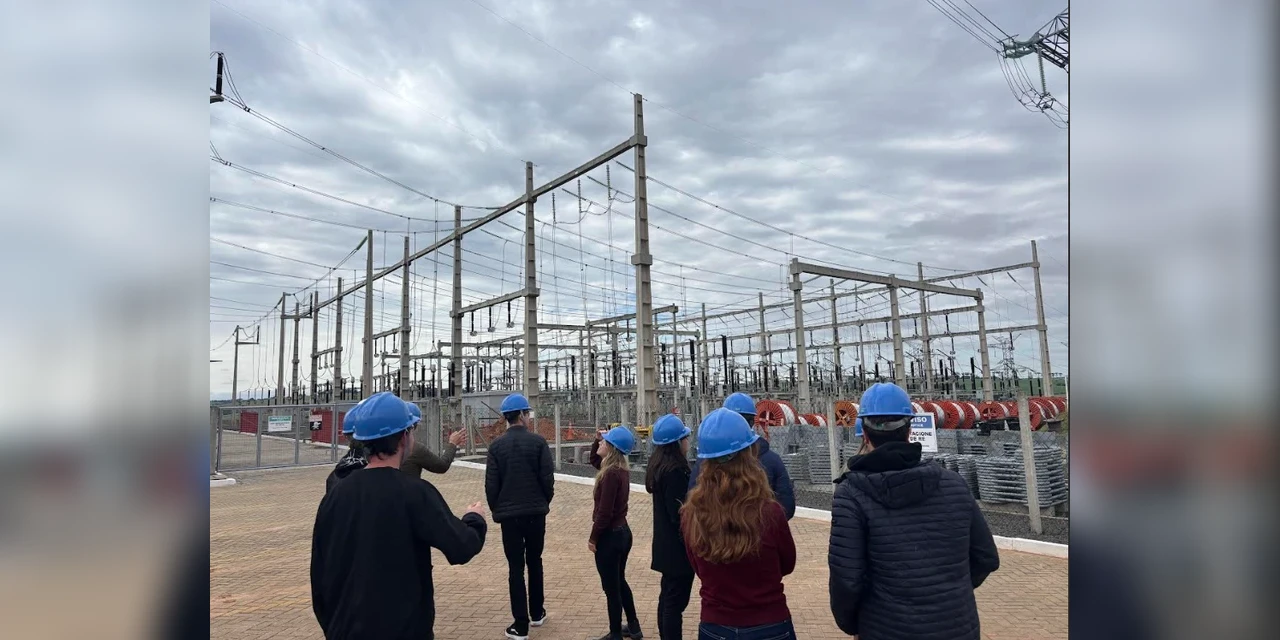Programa Conexão abre visitas técnicas à subestação da Transmissora de Energia Gralha Azul