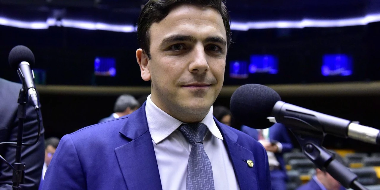 Aliel Machado figura entre os 100 parlamentares mais influentes do Brasil pelo terceiro ano consecutivo