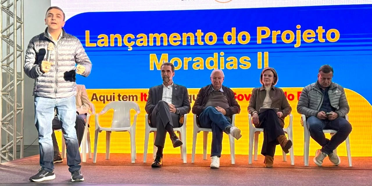 Dr. Reinaldo, Aliel Machado e Itaipu anunciam construção de 160 casas populares em Castro