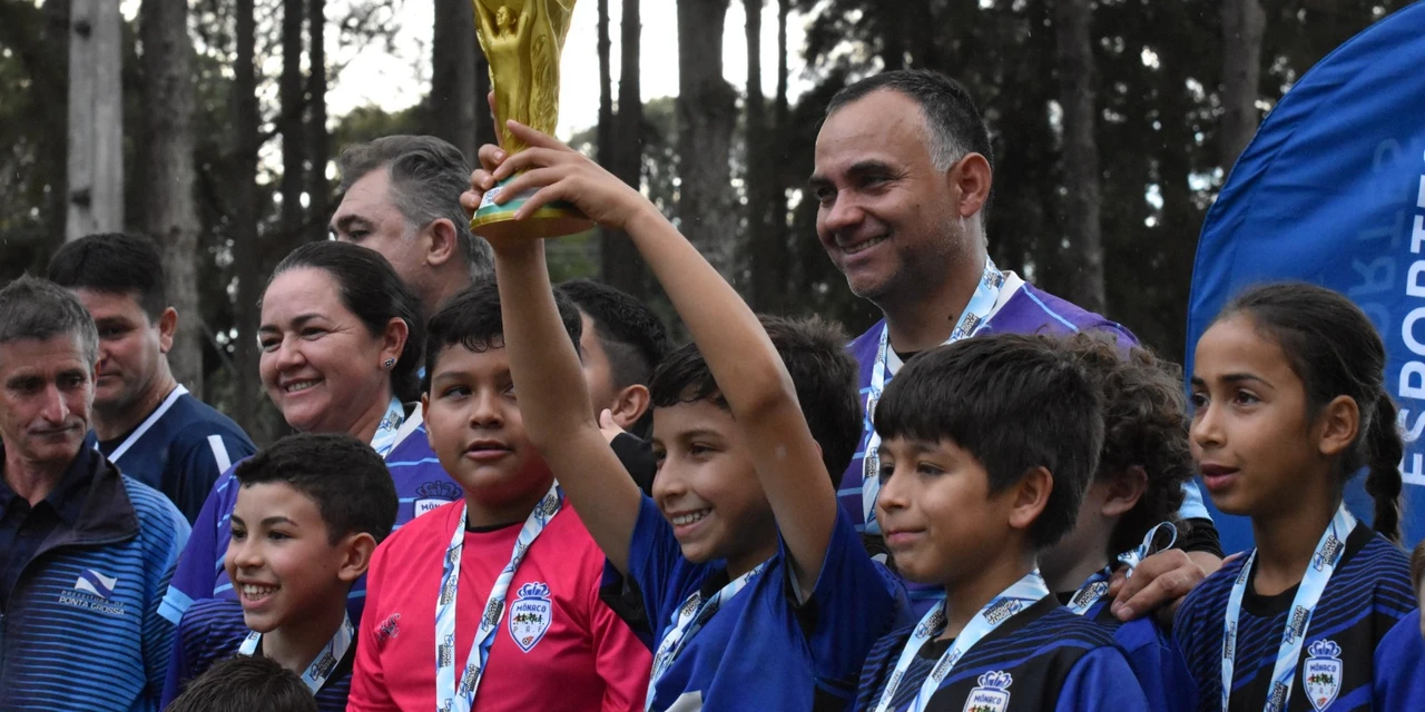 Copa do Mundo dos Projetos Sociais reuniu mais de 1.000 pessoas