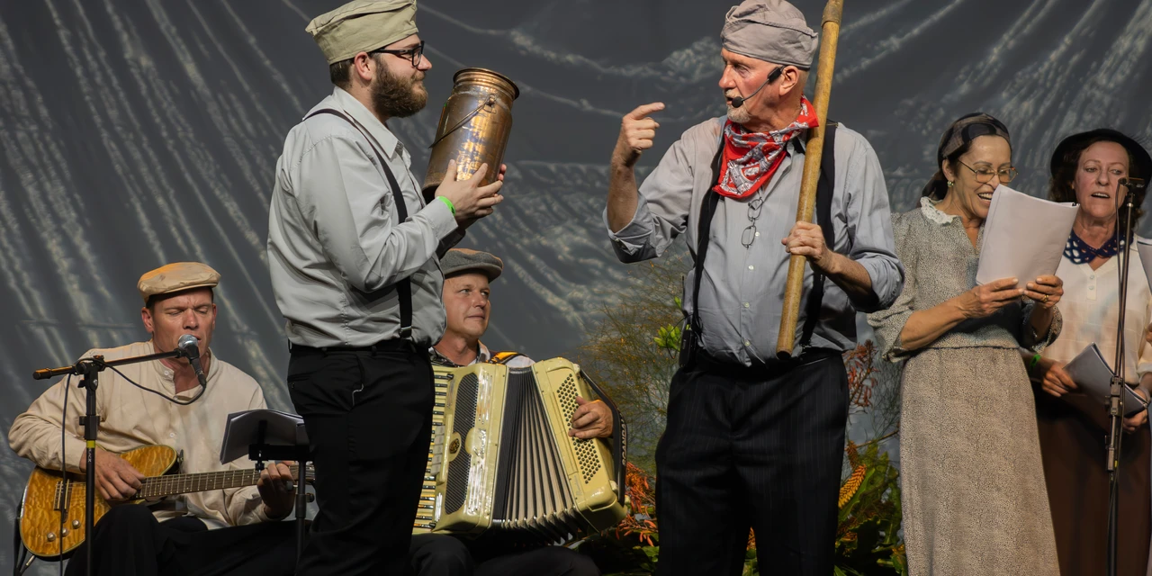 Museu Parque Histórico de Carambeí celebra o Dia do Colono com o Pot-pourri teatral revivendo a trajetória dos colonos imigrantes