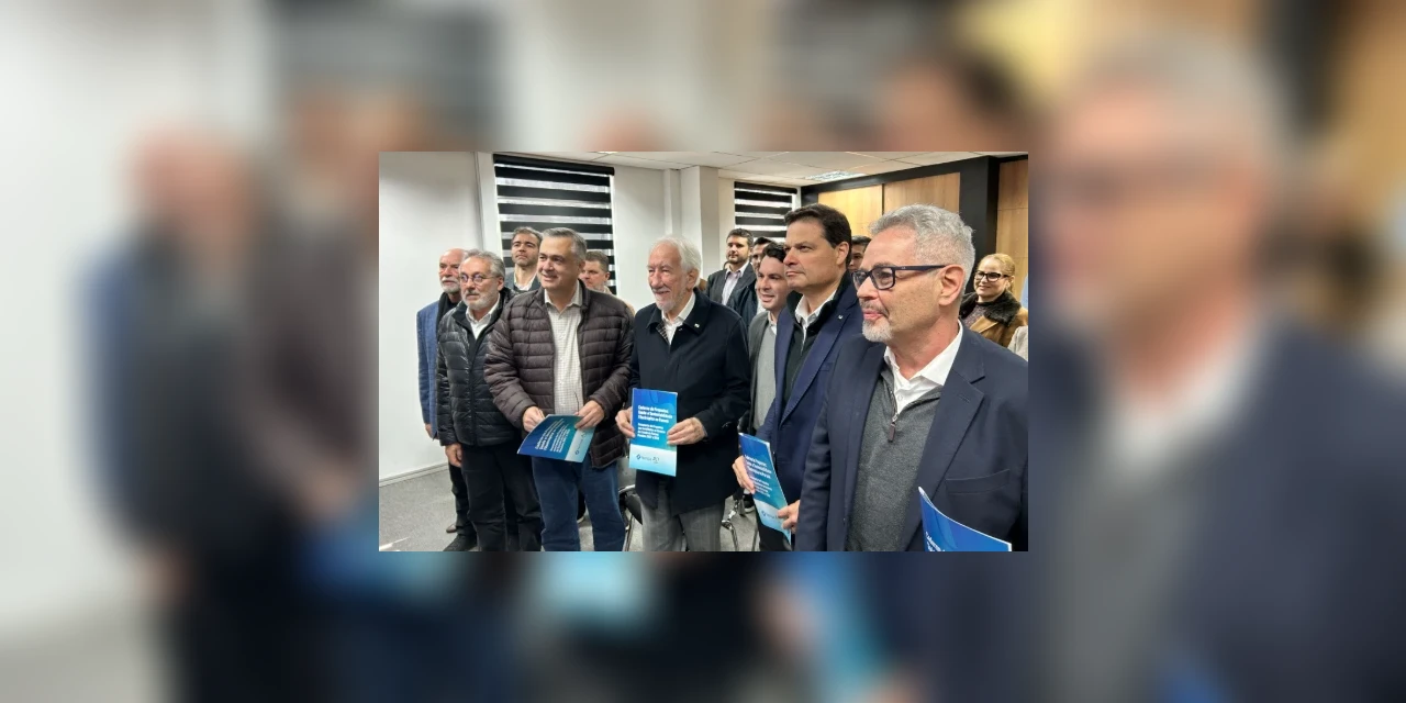Candidatos ao Governo do Paraná defendem melhorias na remuneração do SUS e discutem Tabela SUS Paranaense