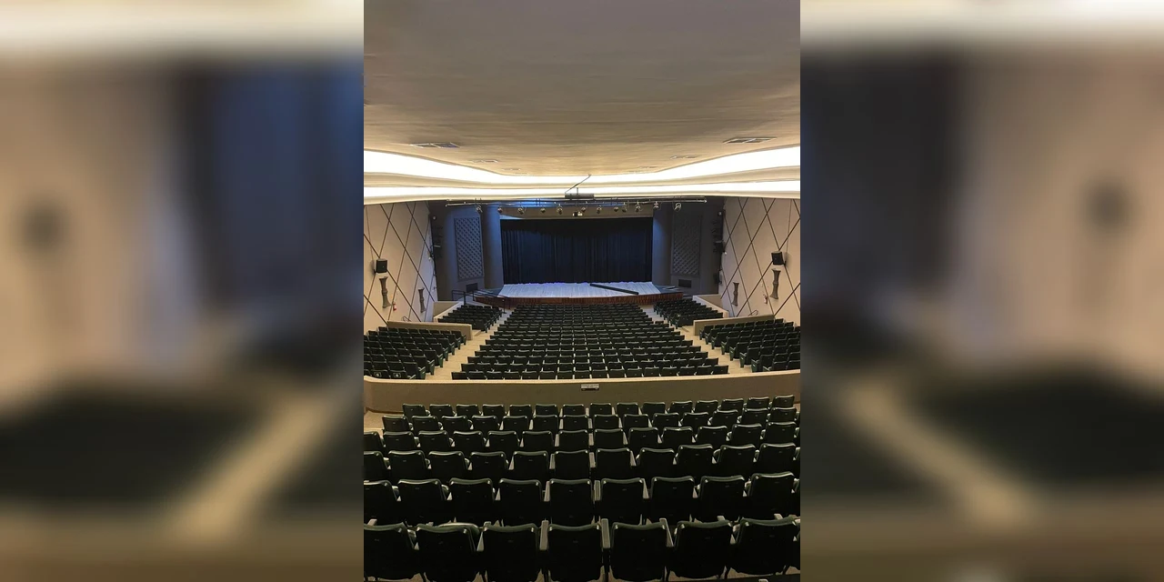 Grande Auditório do Ópera reabre com programação especial