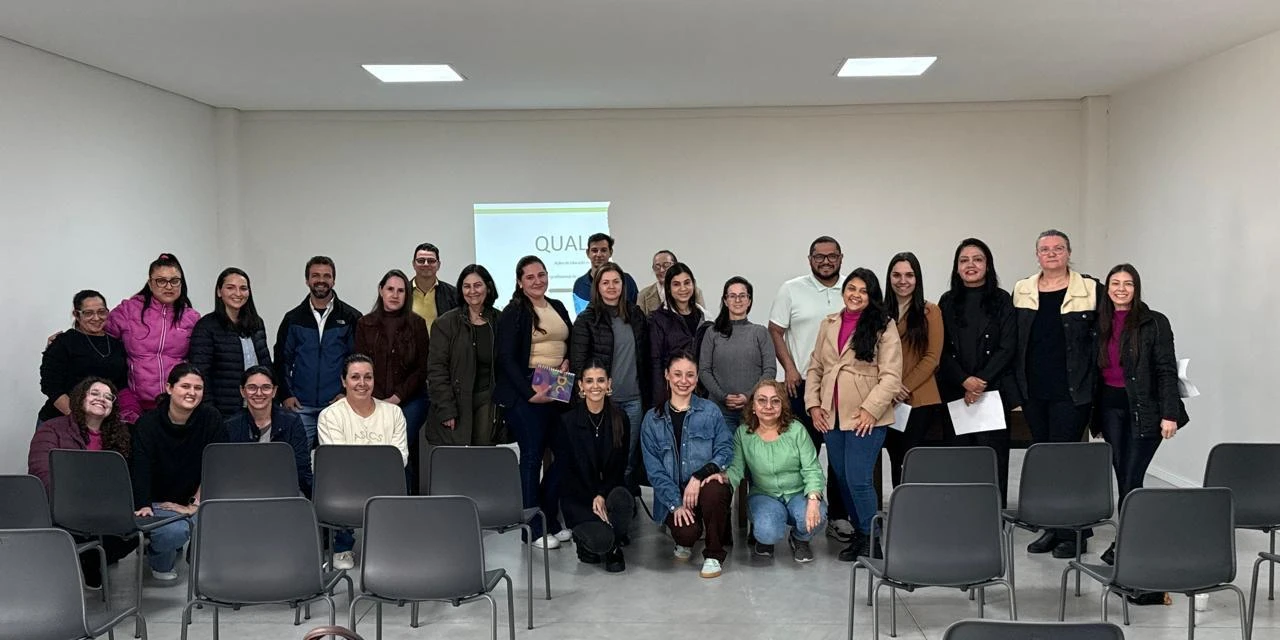 Carambeí discute casos clínicos de Saúde Mental